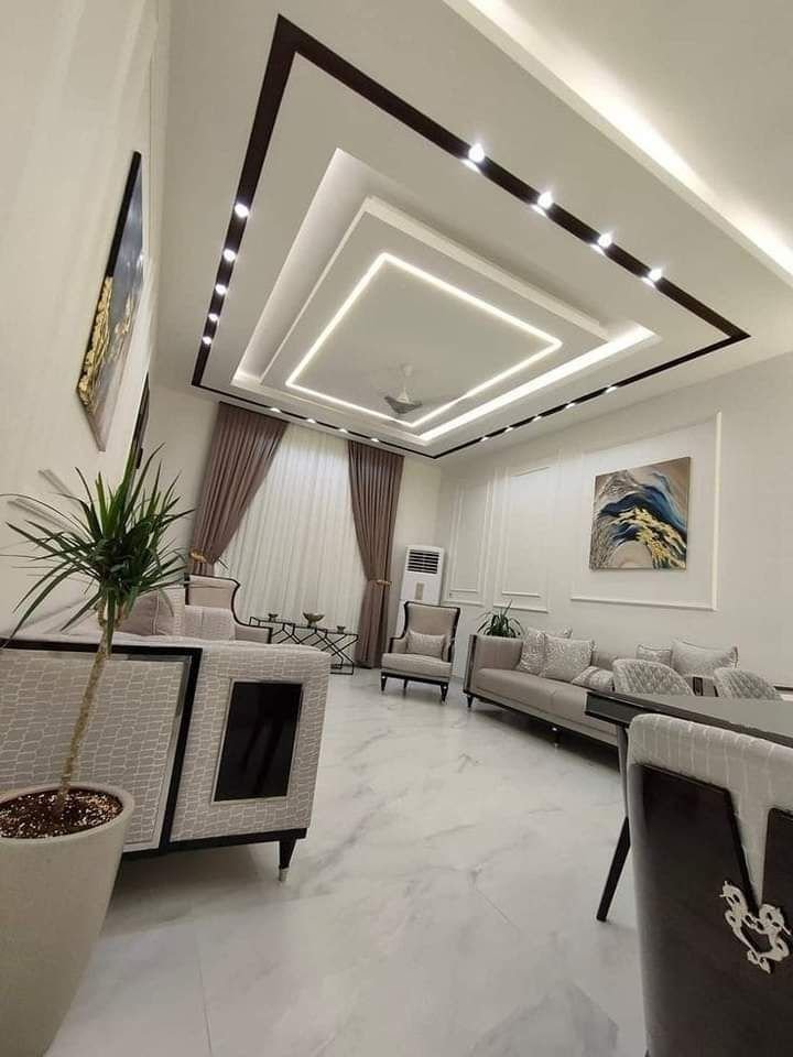 جدار بعد الدهان والديكور
